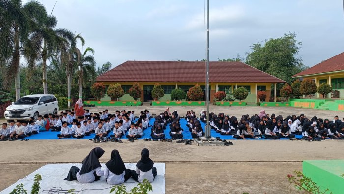 Pembiasaan Yasinan Jumat Pagi di MIN 4 Tebo Kuatkan Karakter dan Keterikatan Siswa dengan Lingkungan Sosial Pembiasaan Yasinan Jumat Pagi di MIN 4 Tebo Kuatkan Karakter dan Keterikatan Siswa dengan Lingkungan Sosial
