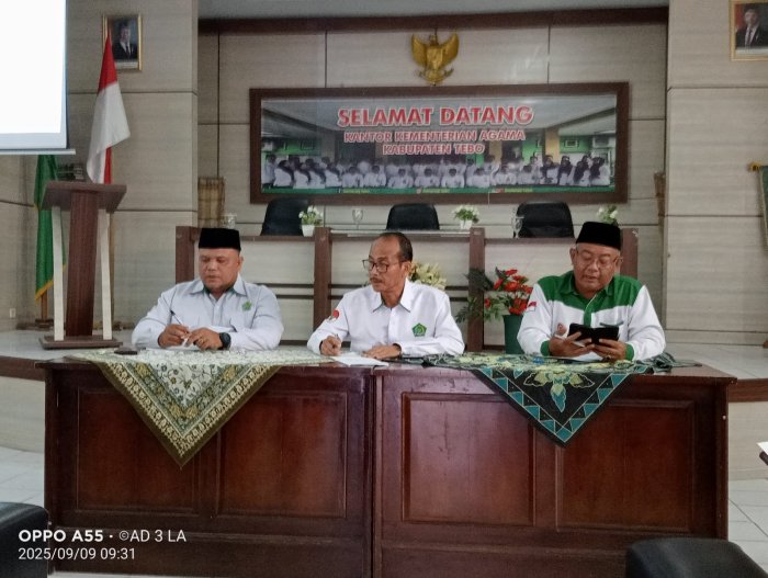 Kepala MTsN 5 Tebo Hadiri Tiga Agenda Penting di Aula Kemenag Tebo