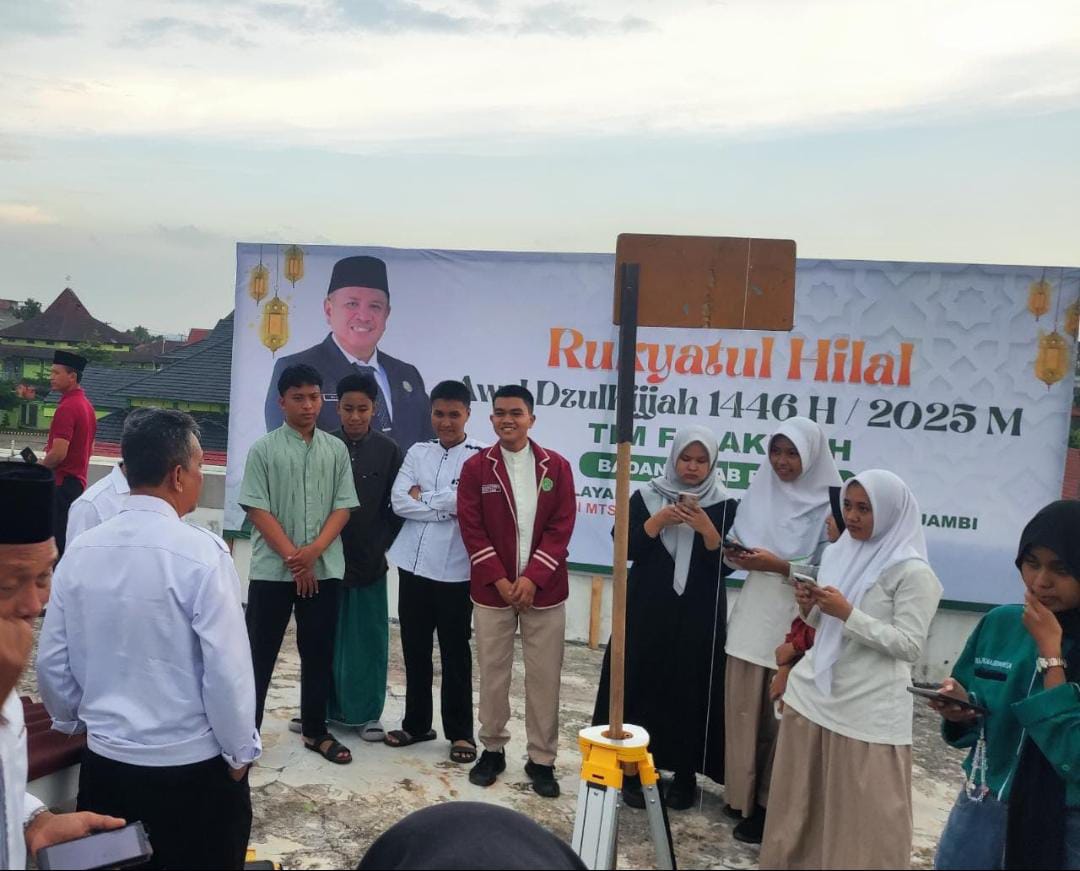 Siswa MAN 2 Kota Jambi Ikuti Rukyatul Hilal Awal Dzulhijah 1446 H, Belajar Langsung Fenomena Astronomi Siswa MAN 2 Kota Jambi Ikuti Rukyatul Hilal Awal Dzulhijah 1446 H, Belajar Langsung Fenomena Astronomi