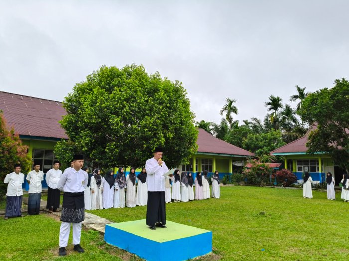 MTsN 5 Tebo Gelar Hari Santri dan Doa untuk Korban Al-Khoziny