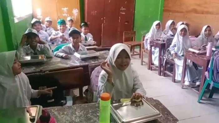 Hari Ke-2 Makanan Bergizi Gratis (MBG) Hari Ke-2 Makanan Bergizi Gratis (MBG)