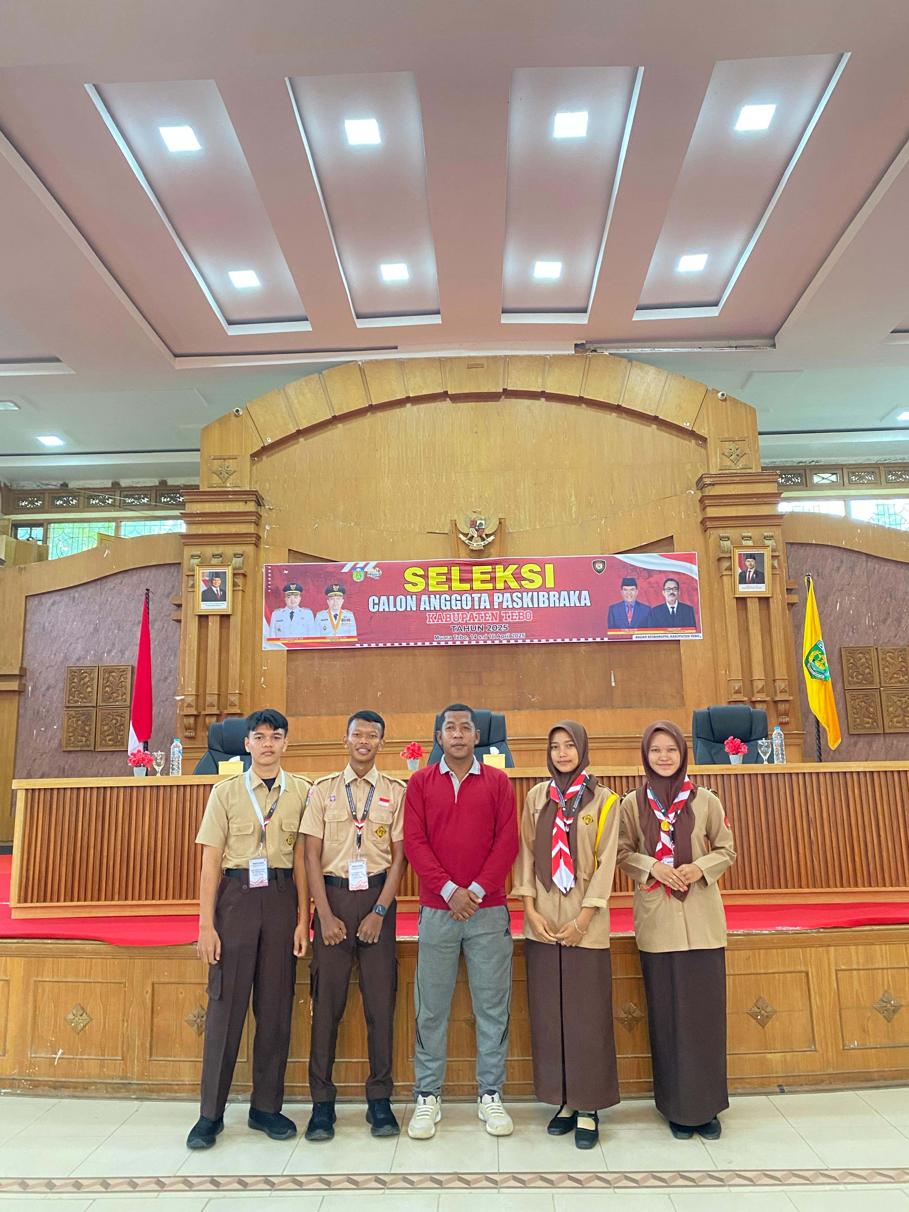 8 ORANG SISWA MAN 2 TEBO IKUTI SELEKSI CALON PESERTA PASKIBRA TINGKAT KABUPATEN TEBO TAHUN 2025 8 ORANG SISWA MAN 2 TEBO IKUTI SELEKSI CALON PESERTA PASKIBRA TINGKAT KABUPATEN TEBO TAHUN 2025