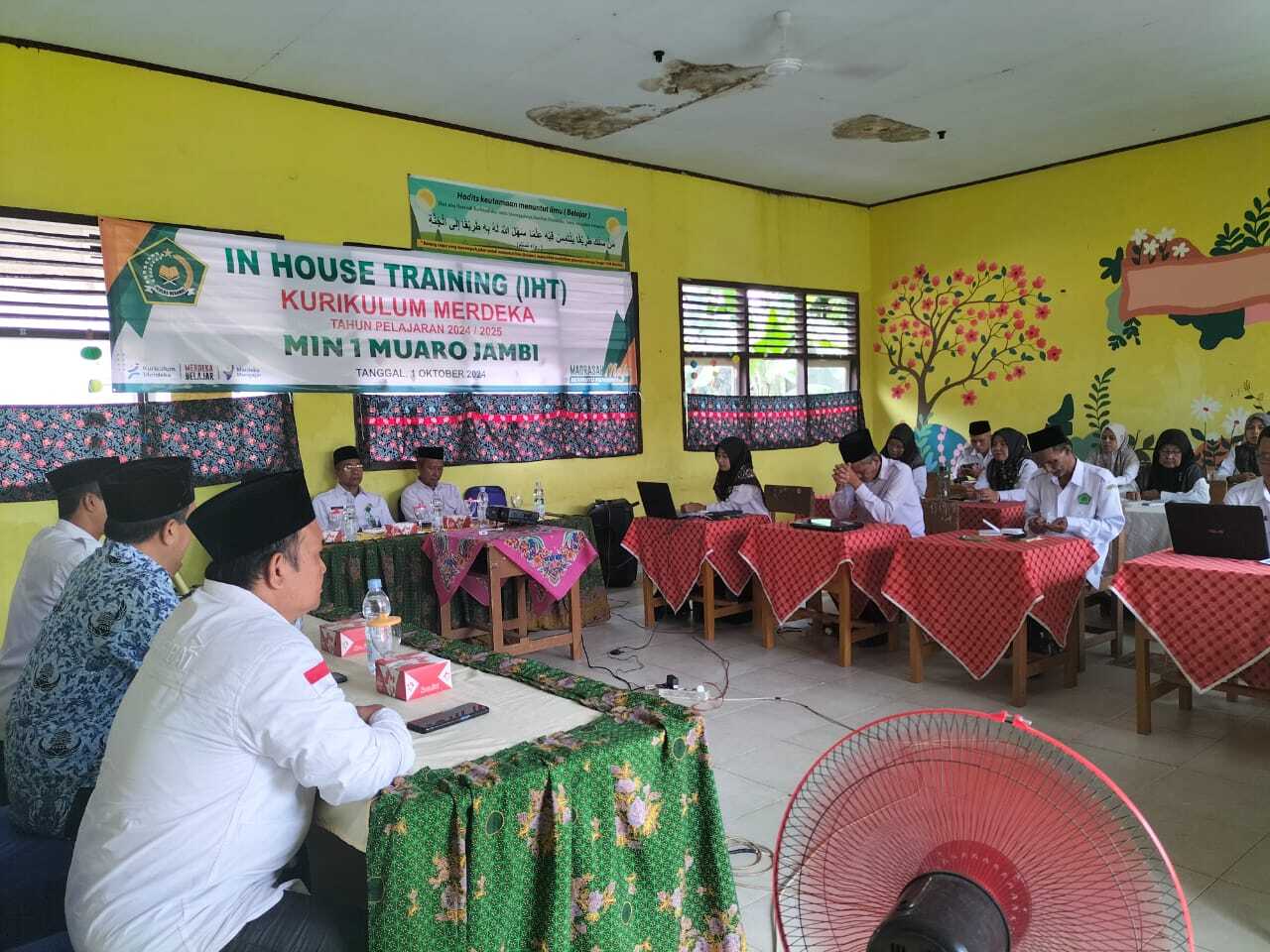IN HOUSE TRAINING KURIKULUM MERDEKA MIN 1 MUARO JAMBI 