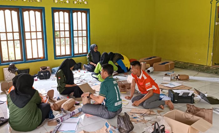 Kreasi Ornamen Karnaval MIN 4 Tebo, dari Tifa Hingga Kapal Pinisi