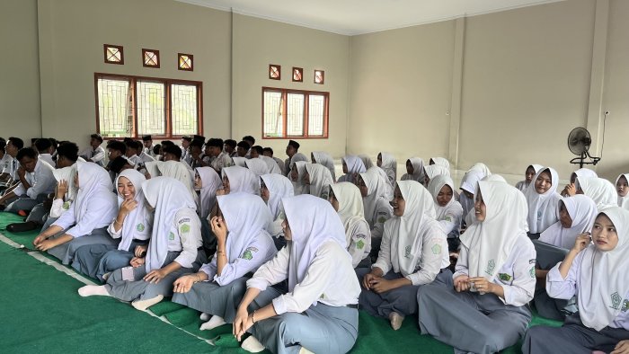Siswa MAN 1 Tanjung Jabung Timur Ikuti Sosialisasi TKA dari Kemendikdasmen dan Kanwil Kemenag Jambi