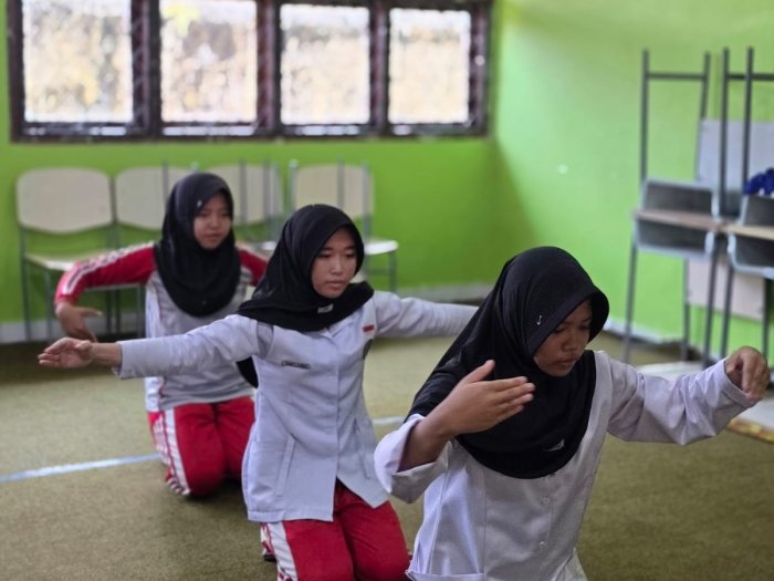 Mantapkan Langkah Menuju KOMPAS 2026, Tim Seni MTsN 1 Bungo Genjot Latihan Intensif