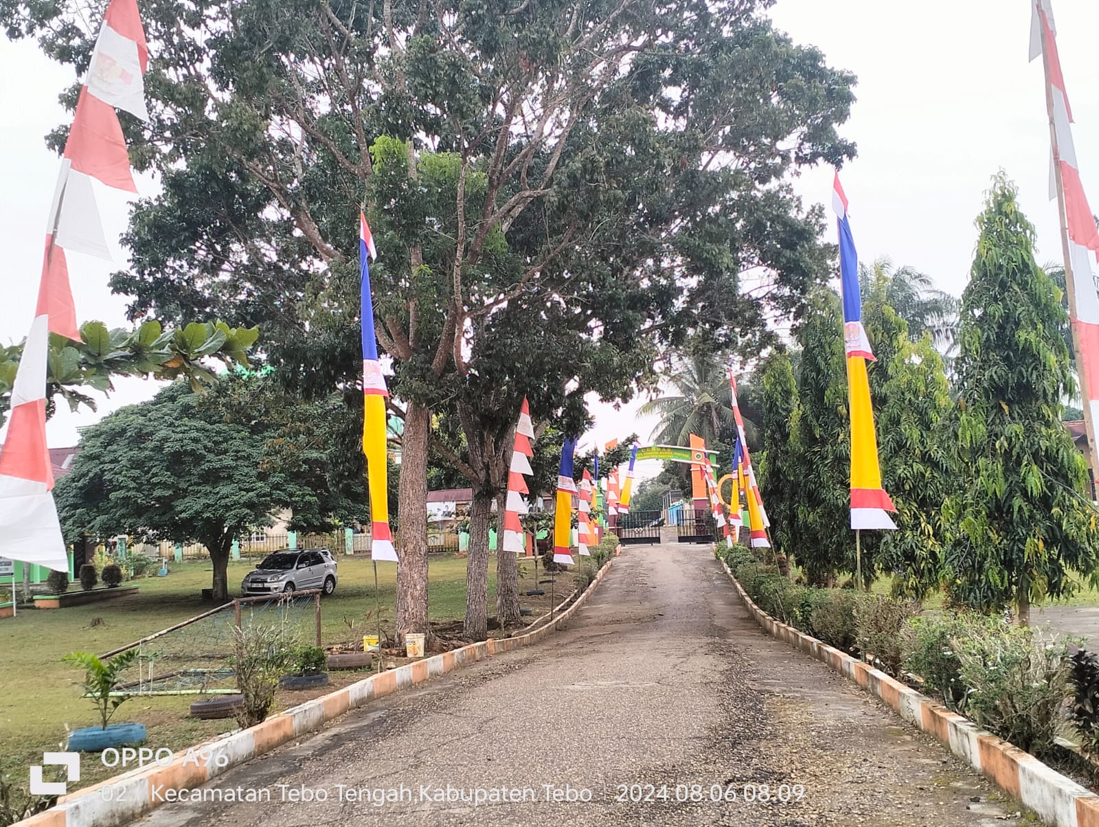 TERUS â€˜PERCANTIKâ€™ MADRASAH, MAN 2 TEBO SAMBUT HUT RI KE-79