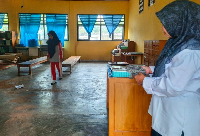 Jelang PKKM 2025, Ruang Perpustakaan MTsN 1 Bungo Ditata Optimal untuk Tunjang Mutu Literasi Madrasah Jelang PKKM 2025, Ruang Perpustakaan MTsN 1 Bungo Ditata Optimal untuk Tunjang Mutu Literasi Madrasah
