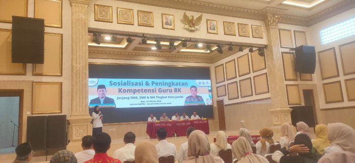 MAN 2 Kota Jambi dalam Sosialisasi dan Pembinaan Guru BK di Kanaan Global School Jambi