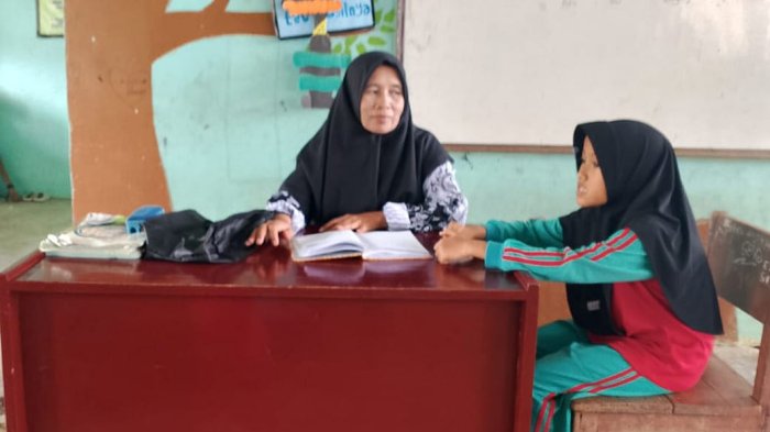 Siswa Kelas 3A MIN 4 Tebo Asah Hafalan Surah Al-Zalzalah