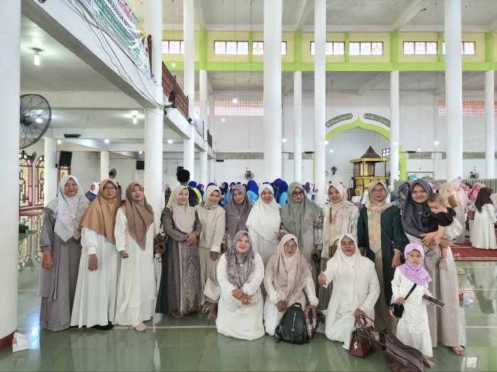 MTsN 2 Bungo Ikuti Tabligh Akbar Peringatan Isra Miraj Nabi Muhammad SAW di Masjid Agung Al-Mubarak