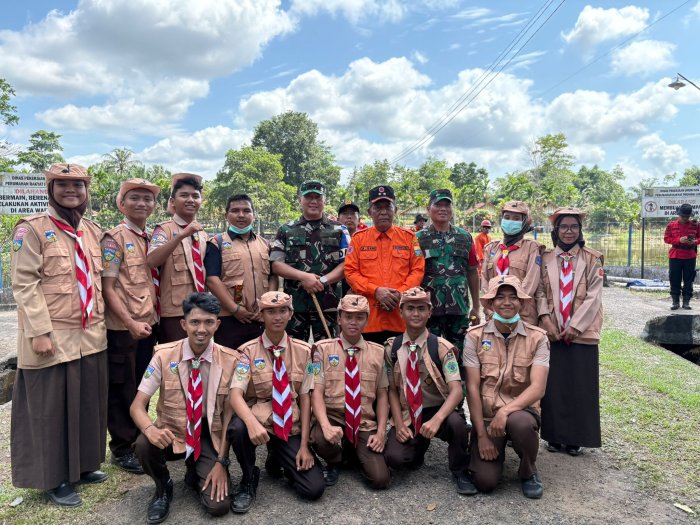 Tanggap, Terlatih, Peduli - Pramuka MAN 2 Kota Jambi Siaga Hadapi Karhutla Tanggap, Terlatih, Peduli - Pramuka MAN 2 Kota Jambi Siaga Hadapi Karhutla