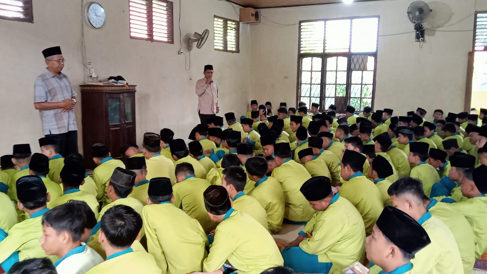KEGIATAN YASINAN MINGGUAN DI MTsN 2 BUNGO SETELAH LIBUR PANJANG KEGIATAN YASINAN MINGGUAN DI MTsN 2 BUNGO SETELAH LIBUR PANJANG