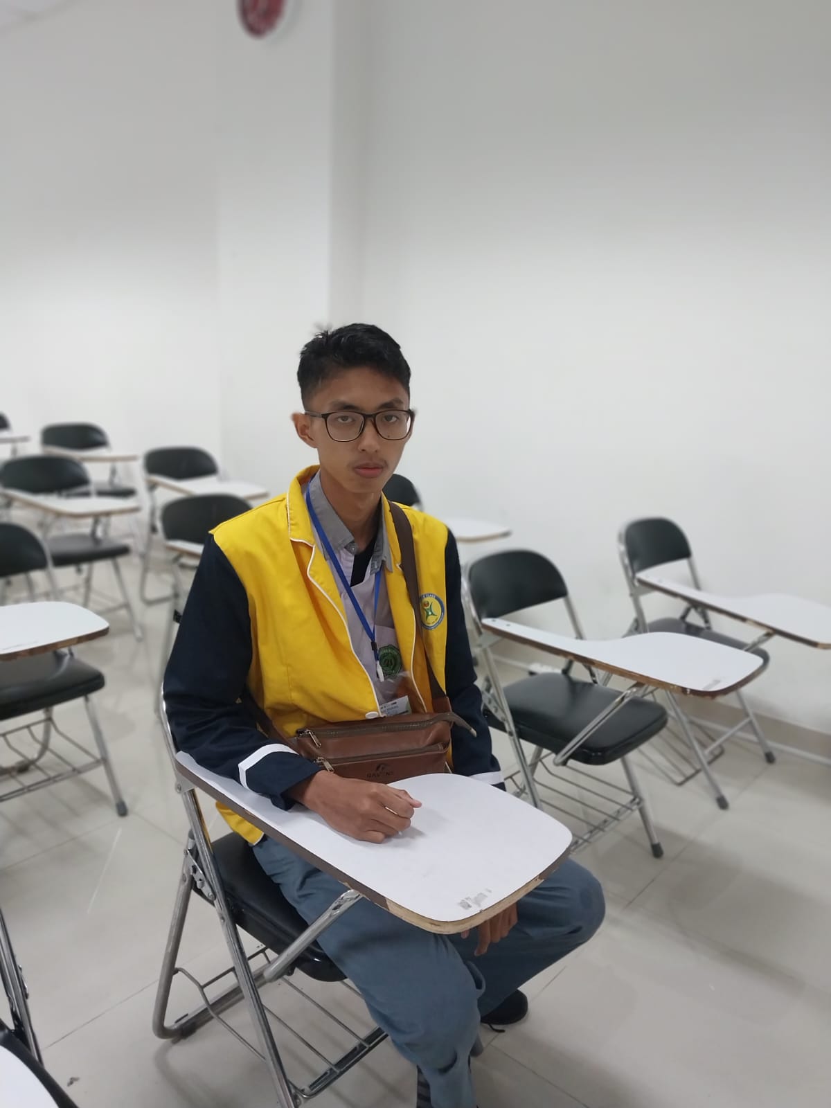 Dhika Muhammad Aryensa: Pemuda Berprestasi dengan Cita-cita Mulia Dhika Muhammad Aryensa: Pemuda Berprestasi dengan Cita-cita Mulia