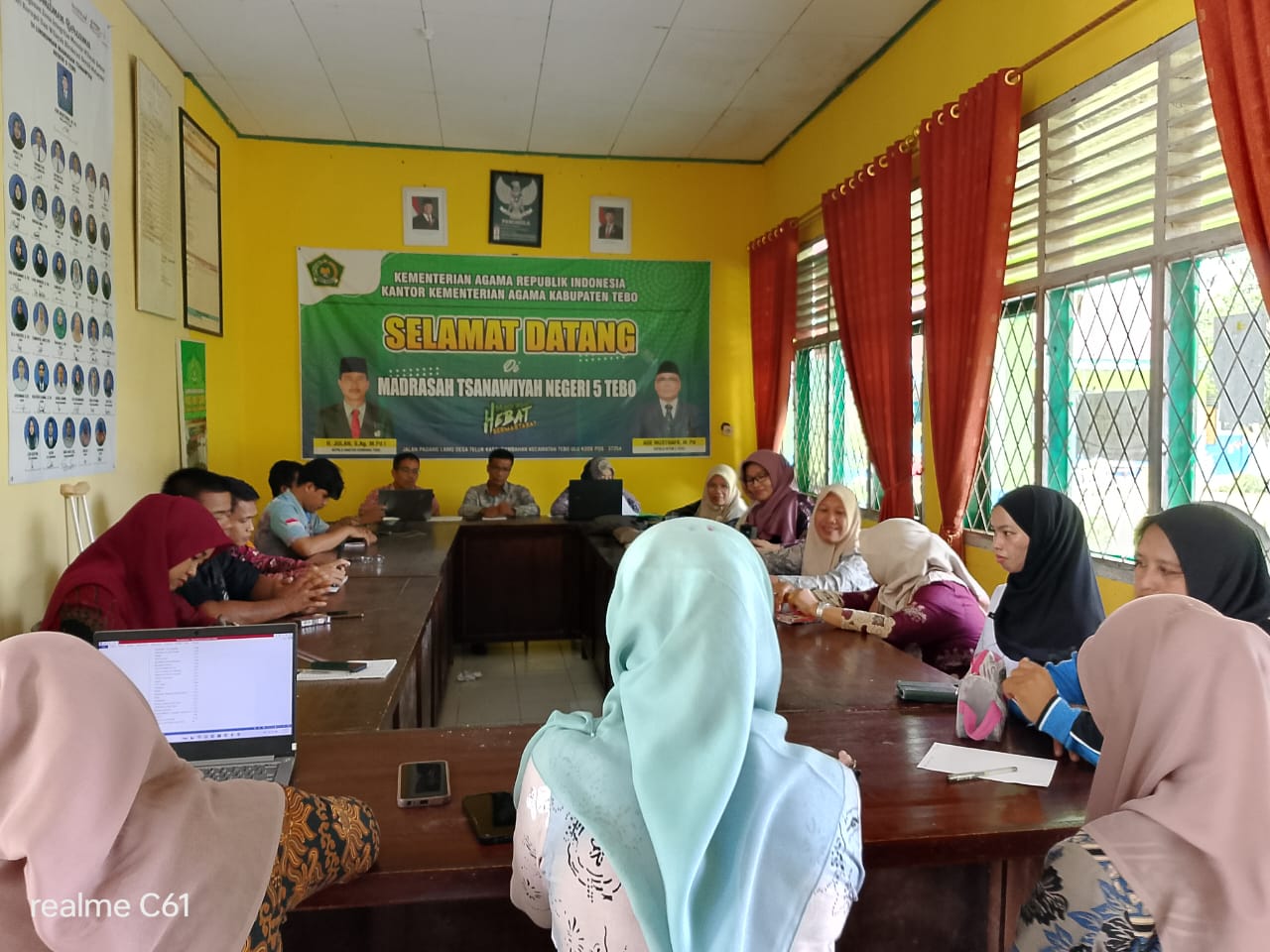 Rapat Kenaikan Kelas MTsN 5 Tebo: Evaluasi Tuntas, Seluruh Siswa Naik Kelas Rapat Kenaikan Kelas MTsN 5 Tebo: Evaluasi Tuntas, Seluruh Siswa Naik Kelas