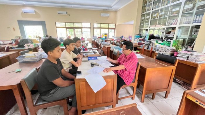 Kegiatan Guru Asuh Kelas Excellent MAN 2 Kota Jambi: Membangun Komunikasi dan Pemantauan Progres Belajar Siswa