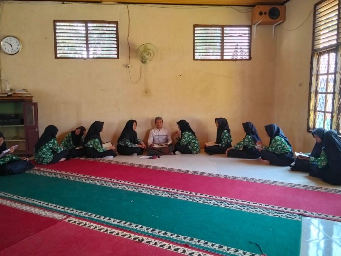 PROGRAM UNGGULAN DI MTsN 2 BUNGO PROGRAM UNGGULAN DI MTsN 2 BUNGO
