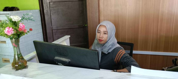 Operator EMIS Cek Kelengkapan Data Siswa Demi Kelancaran Pendataan Madrasah Operator EMIS Cek Kelengkapan Data Siswa Demi Kelancaran Pendataan Madrasah