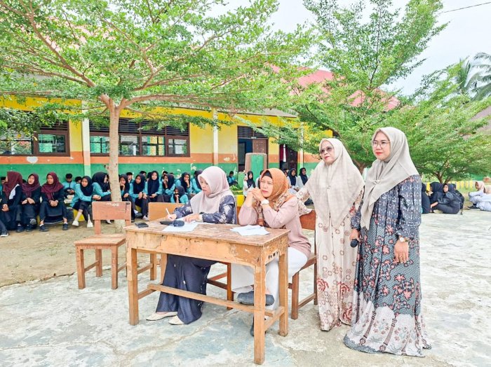 GTK MTsN 1 Bungo Kompak Dukung SMART Ramadan 1447 H, Semangat Kebersamaan Warnai Setiap Kegiatan GTK MTsN 1 Bungo Kompak Dukung SMART Ramadan 1447 H, Semangat Kebersamaan Warnai Setiap Kegiatan