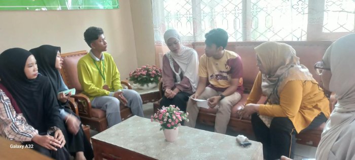 Jelang Perpisahan PPLK, Mahasiswa Universitas Islam Yasni Bungo Temui Kepala MAN 2 Bungo Jelang Perpisahan PPLK, Mahasiswa Universitas Islam Yasni Bungo Temui Kepala MAN 2 Bungo