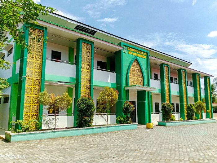 Dua Guru MTsN 1 Bungo Lulus UKMPPG Batch 2 Daljab Kemenag RI 2025
