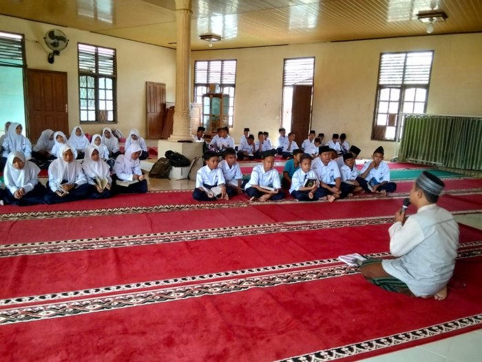 Kegiatan Tahfidz di MTsN 2 Bungo Berlangsung Khidmat Kegiatan Tahfidz di MTsN 2 Bungo Berlangsung Khidmat