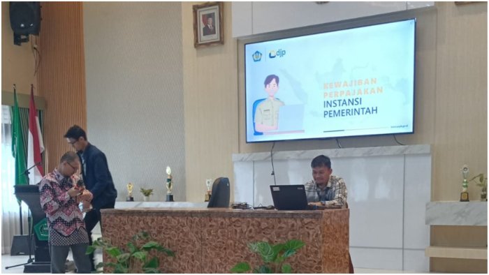 Tingkatkan Akuntabilitas Keuangan, Bendahara MTsN 1 Batang Hari Hadiri Bimtek Pelaporan Pajak Coretax DJP di Kemenag