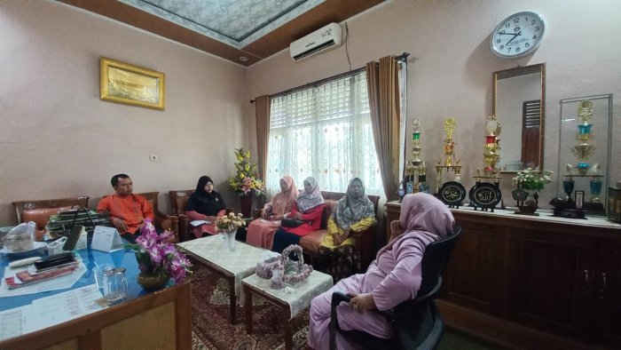 Panitia Pensi MAN 2 Bungo Gelar Rapat Bersama Kepala Madrasah: Matangkan Persiapan Ajang Kreativitas Siswa Panitia Pensi MAN 2 Bungo Gelar Rapat Bersama Kepala Madrasah: Matangkan Persiapan Ajang Kreativitas Siswa