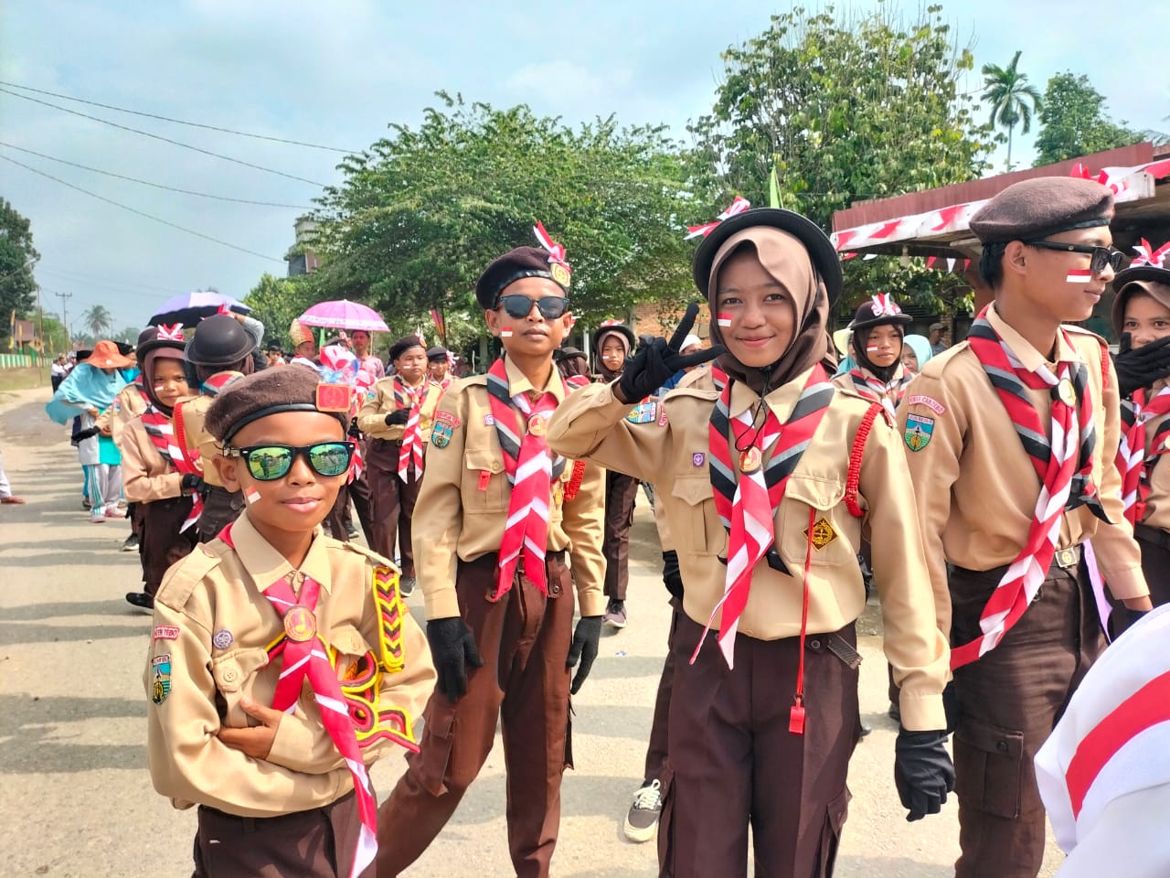 TIGA PASUKAN BOPONG TIGA TROPY TIGA PASUKAN BOPONG TIGA TROPY