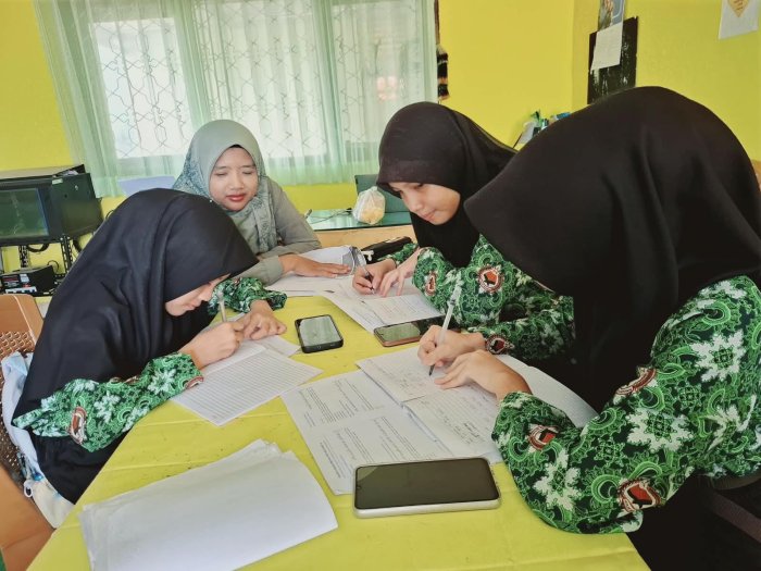 Bimbingan Persiapan OMI Digelar di MTsN 2 Bungo Bimbingan Persiapan OMI Digelar di MTsN 2 Bungo