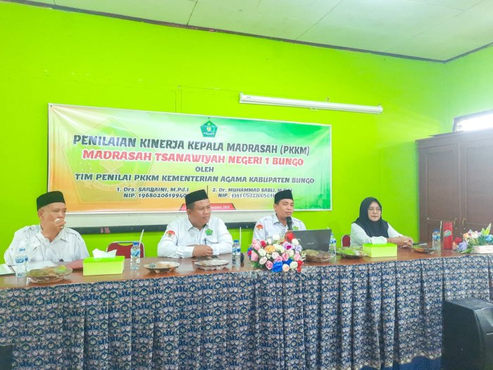 Tim Pengawas PKKM Berikan Arahan Teknis: MTsN 1 Bungo Siap Jalankan Penilaian Sesuai Regulasi Tim Pengawas PKKM Berikan Arahan Teknis: MTsN 1 Bungo Siap Jalankan Penilaian Sesuai Regulasi