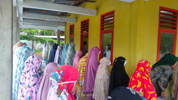 Merajut Kebersamaan dalam Sujud: Shalat Zuhur Berjamaah Mempererat Tali Silaturahmi Warga Madrasah