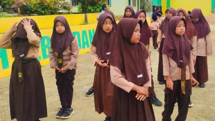 LKBB Setiap Kamis Pagi di MIN 4 Tebo Semakin Menunjukkan Kekompakan LKBB Setiap Kamis Pagi di MIN 4 Tebo Semakin Menunjukkan Kekompakan