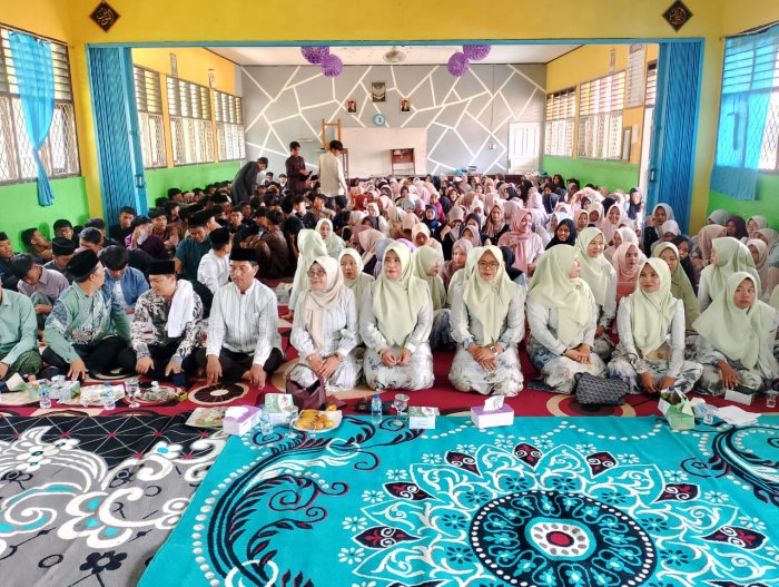 Memperingati Maulid Nabi Muhammad SAW, MAN 2 Tebo : Tausiyah dan Pengumuman Gebyar Lomba Islami. Memperingati Maulid Nabi Muhammad SAW, MAN 2 Tebo : Tausiyah dan Pengumuman Gebyar Lomba Islami.