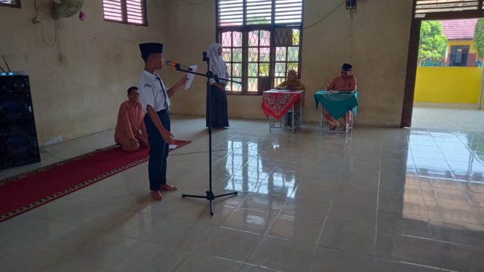 MTsN 2 Bungo Adakan Lomba Puisi Antar Kelas MTsN 2 Bungo Adakan Lomba Puisi Antar Kelas