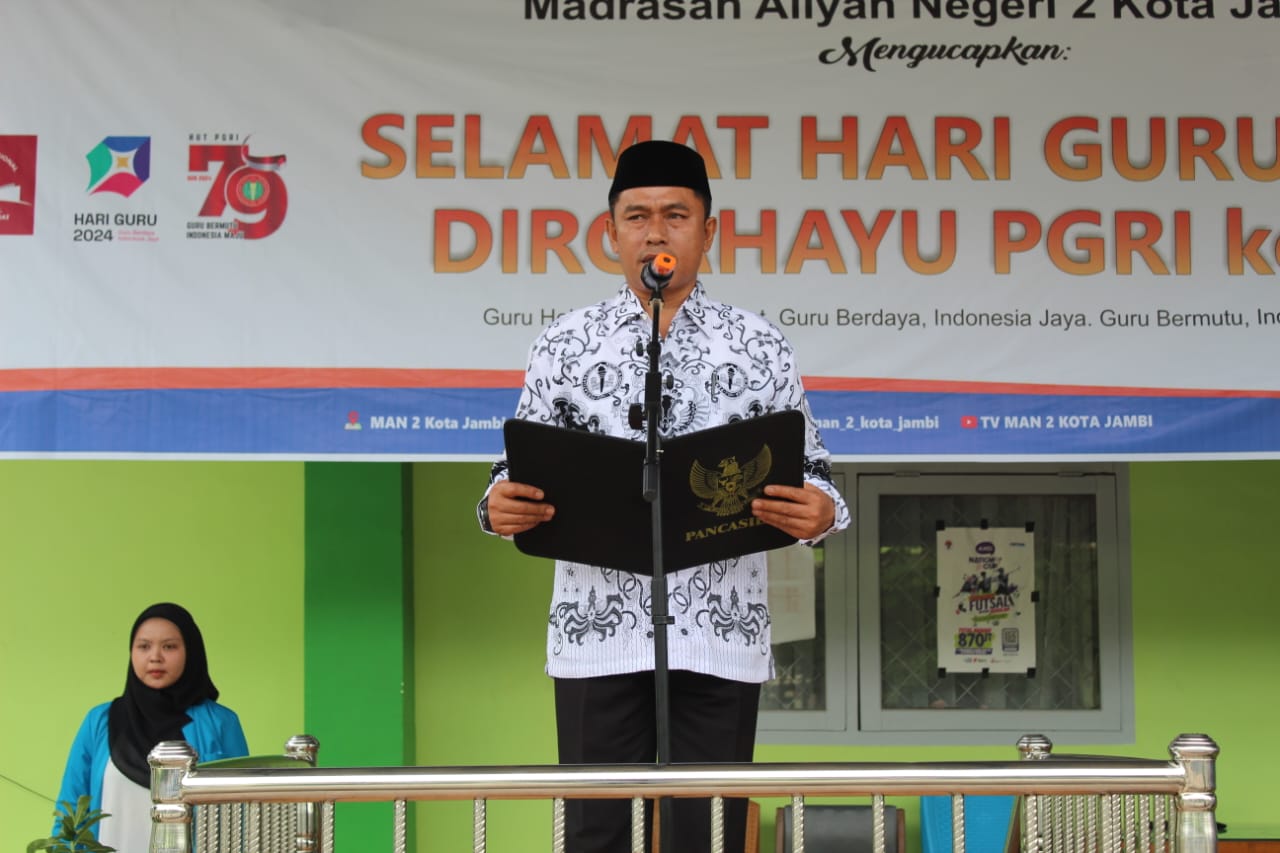Peringatan Hari Guru Nasional dan HUT PGRI di MAN 2 Kota Jambi, Siswa Sajikan Kejutan Meriah