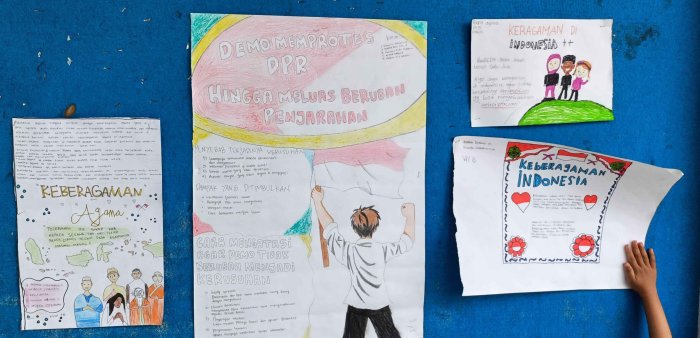 Siswa MTsN 2 Bungo Suarakan Persatuan dan Isu Sosial Lewat Karya Mading