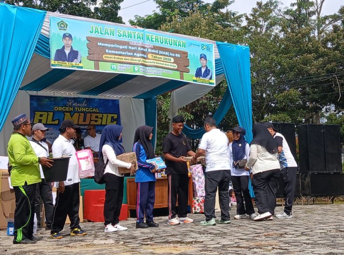 Siswa MAN 2 Bungo Raih Doorprize Menarik pada Jalan Santai HAB ke-80 Siswa MAN 2 Bungo Raih Doorprize Menarik pada Jalan Santai HAB ke-80