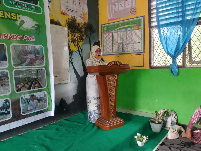 Lantunan Shalawat Bergema Pada Peringatan Maulid Nabi Muhammad SAW di MAN 2 Tebo Lantunan Shalawat Bergema Pada Peringatan Maulid Nabi Muhammad SAW di MAN 2 Tebo