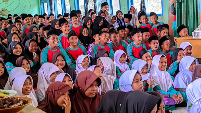 Kilas Balik 2025: Pendidikan Karakter MIN 4 Tebo - Nilai Kemanusiaan dalam Setiap Interaksi
