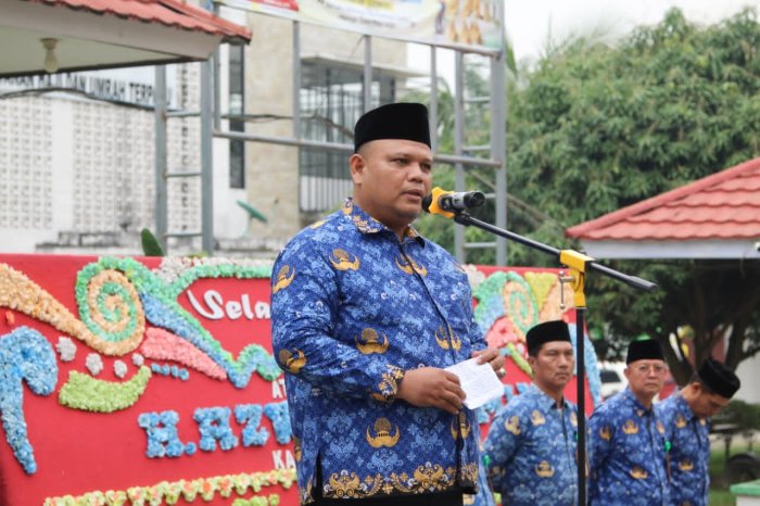 Perdana Pimpin Upacara Kedisiplinan, H. Azwan, S.Ag., M.H. Tekankan Kerjasama untuk Kemajuan Kemenag Tebo*