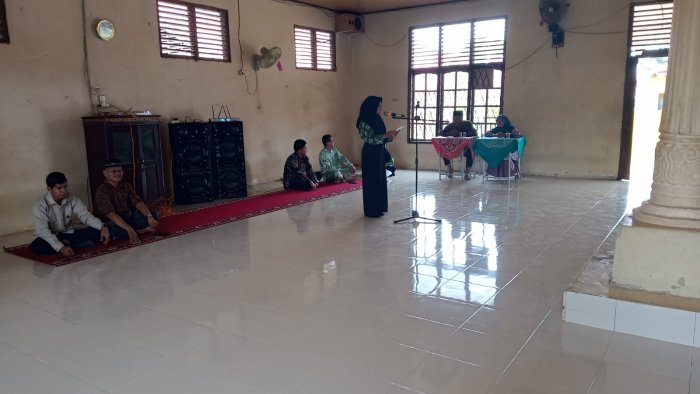 Dewan Juri MTsN 2 Bungo Antusias Nilai Lomba Pidato