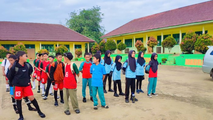 Doa Bersama dan Pelepasan Iringi Keberangkatan Kontingen OSM MIN 4 Tebo
