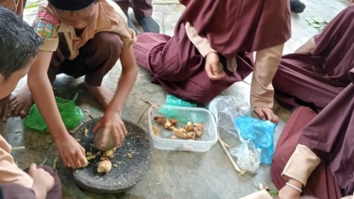 Wedang Jahe Hangat, Sentuhan Kearifan Lokal P5RA di MIN 4 Tebo