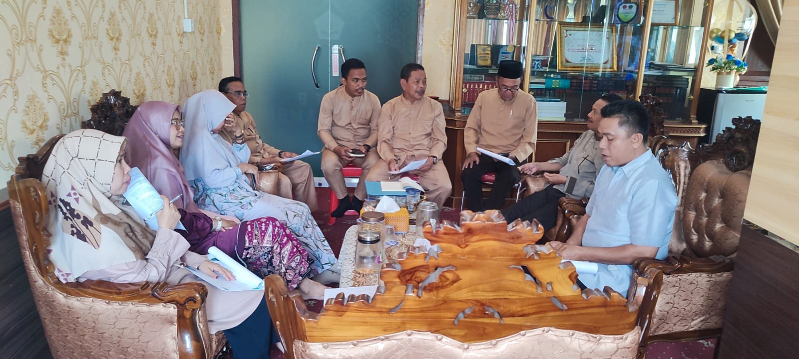 MAN 2 Kota Jambi Gelar Rapat Terbatas Penetapan Panitia dan Teknis PPDB 2025 MAN 2 Kota Jambi Gelar Rapat Terbatas Penetapan Panitia dan Teknis PPDB 2025