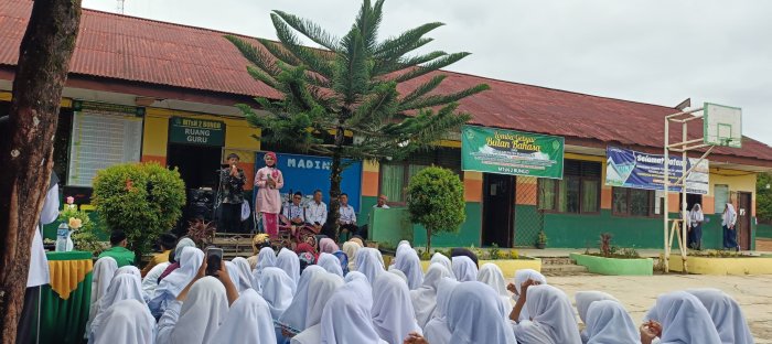 Lomba Lagu Daerah Jambi Meriahkan MTsN 2 Bungo Lomba Lagu Daerah Jambi Meriahkan MTsN 2 Bungo