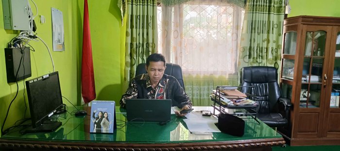 Kepala MTsN 2 Bungo Ikuti Rapat Koordinasi KKM Secara Daring Kepala MTsN 2 Bungo Ikuti Rapat Koordinasi KKM Secara Daring