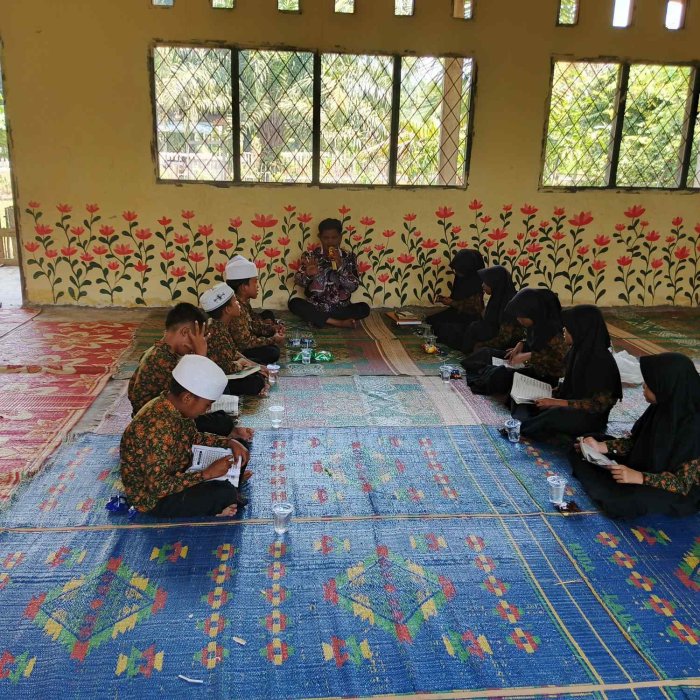 Siswa Antusias Ikuti Kegiatan Mengaji Juz Amma di Madrasah