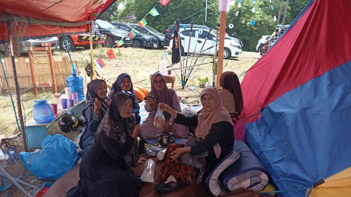 Guru MTsN 2 Bungo Dukung Siswa Pramuka di Jambore Guru MTsN 2 Bungo Dukung Siswa Pramuka di Jambore