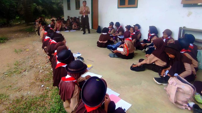 Kegiatan Kepramukaan MIN 4 Tebo Diterapkan Secara Sistematis Berbasis Kecakapan Kegiatan Kepramukaan MIN 4 Tebo Diterapkan Secara Sistematis Berbasis Kecakapan
